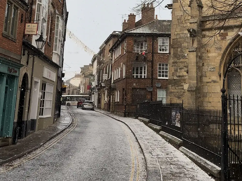 Temperatures plummet to -9°C in York – 45 schools closed in North Yorkshire